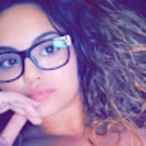 Meet your Posher, Destinee